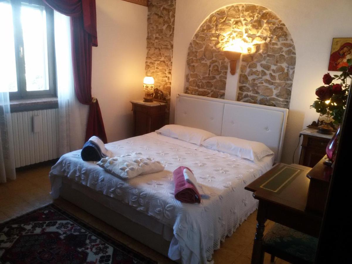 سان زينو دي مونتانا B&B Da Paolo Con Vista Lago Di Garda المظهر الخارجي الصورة