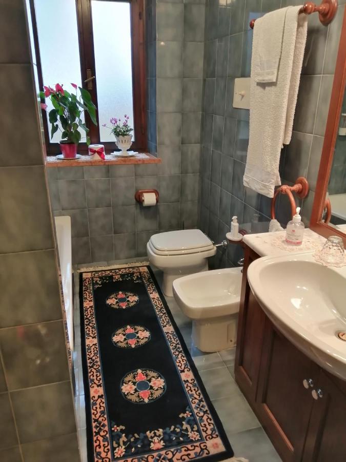 سان زينو دي مونتانا B&B Da Paolo Con Vista Lago Di Garda المظهر الخارجي الصورة