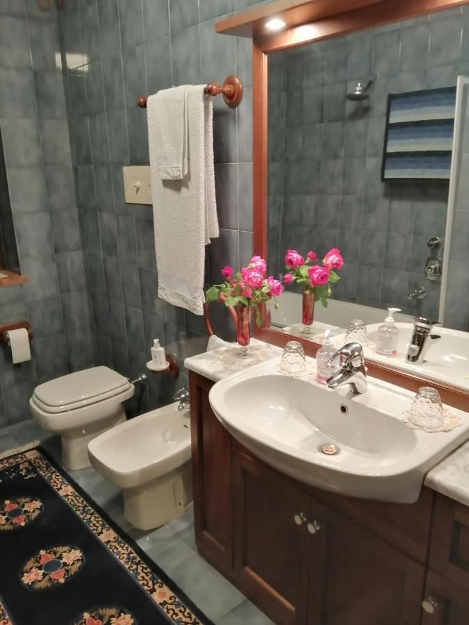 سان زينو دي مونتانا B&B Da Paolo Con Vista Lago Di Garda المظهر الخارجي الصورة