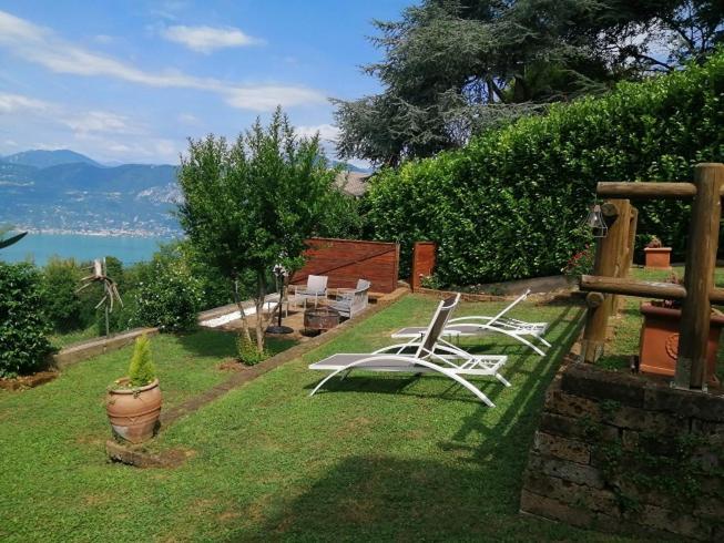 سان زينو دي مونتانا B&B Da Paolo Con Vista Lago Di Garda المظهر الخارجي الصورة