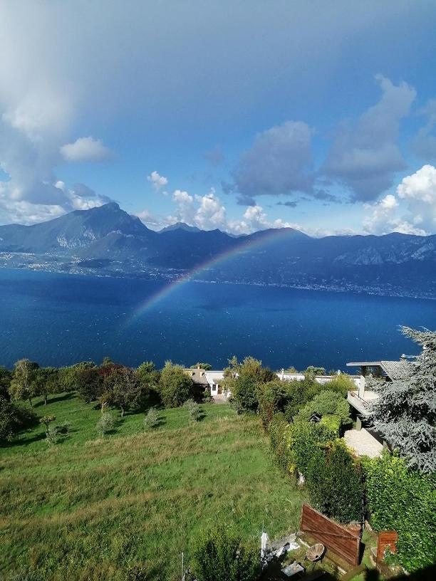 سان زينو دي مونتانا B&B Da Paolo Con Vista Lago Di Garda المظهر الخارجي الصورة