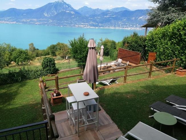 سان زينو دي مونتانا B&B Da Paolo Con Vista Lago Di Garda المظهر الخارجي الصورة