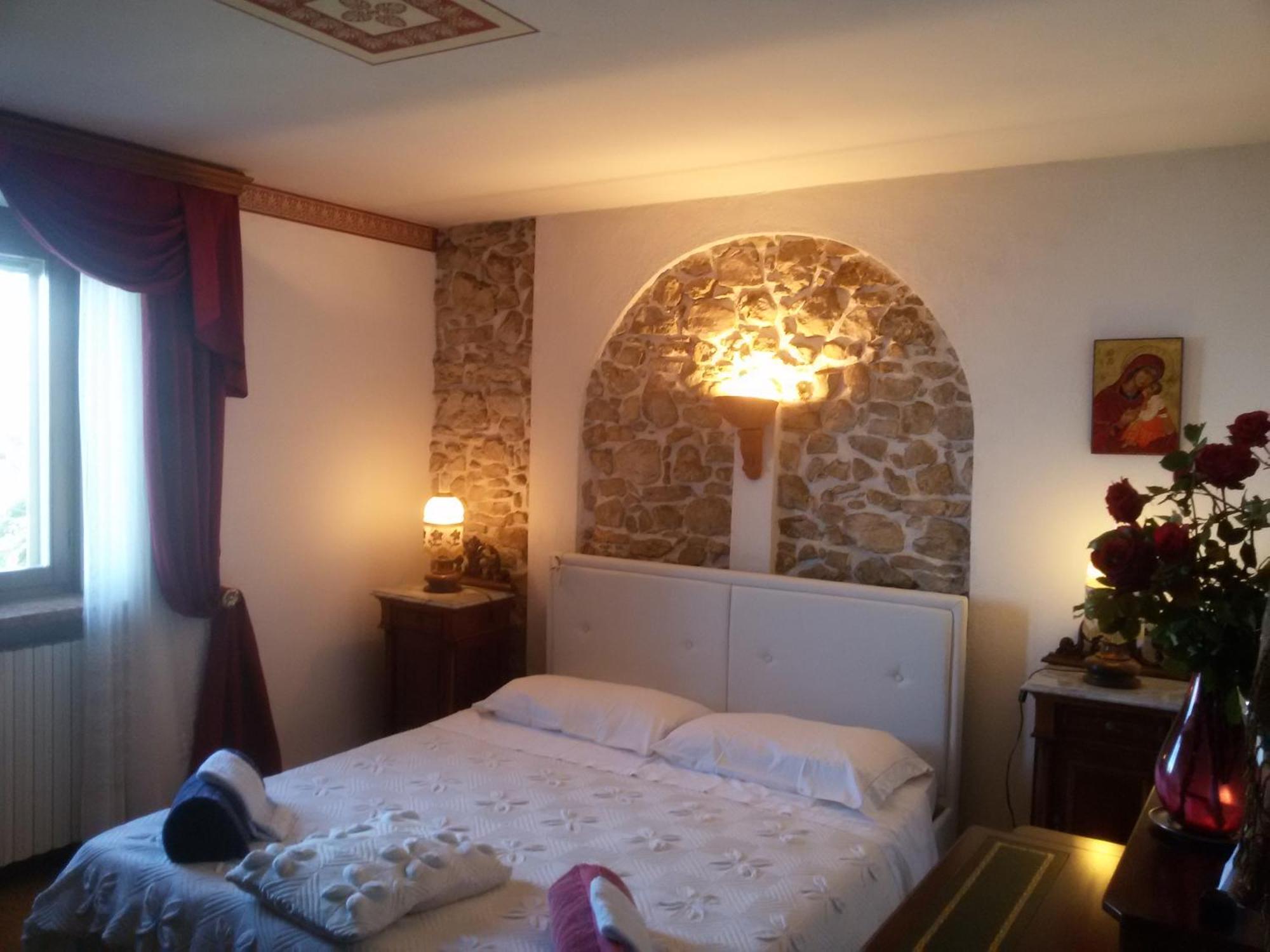 سان زينو دي مونتانا B&B Da Paolo Con Vista Lago Di Garda المظهر الخارجي الصورة